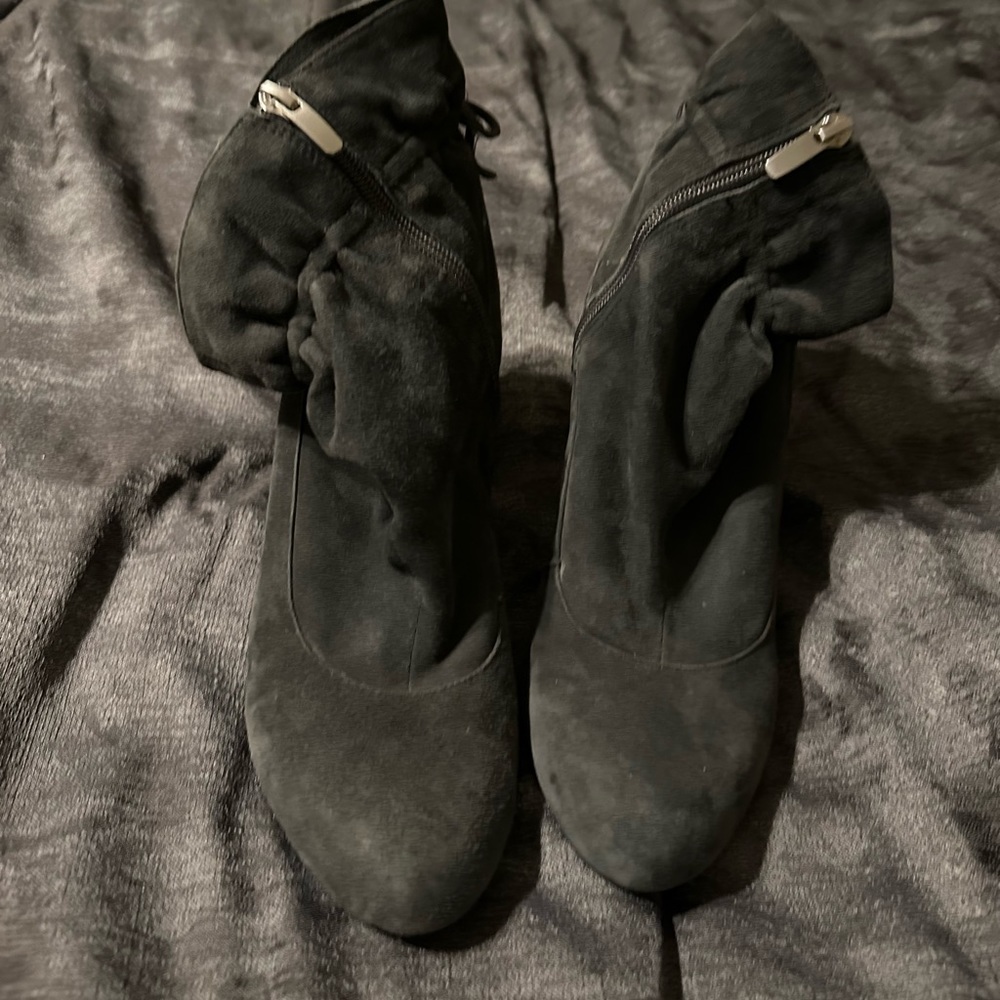 Enzo Grey booties